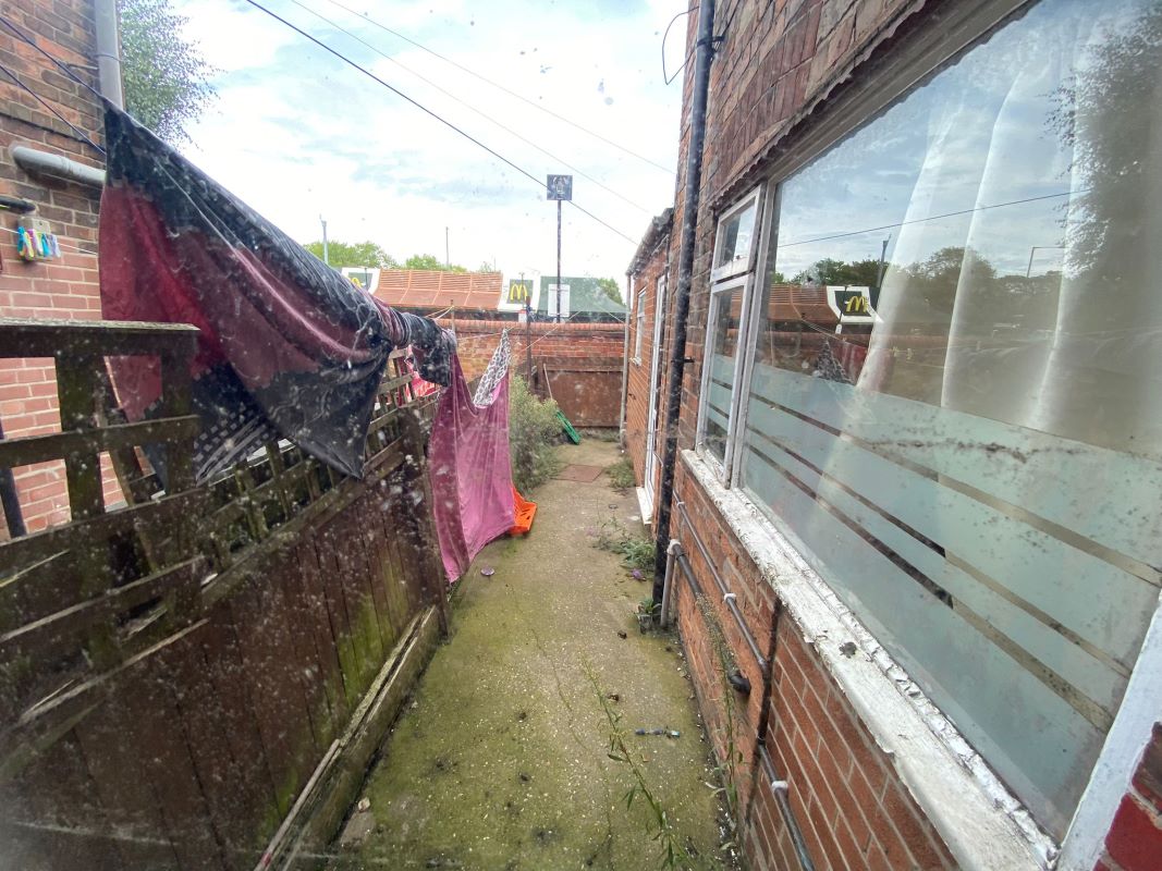 50 Reigate Road, Nottingham, NG7 7FB