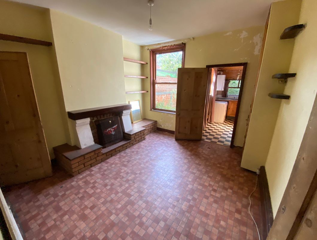 99 Harcourt Road, Nottingham, NG7 6PX