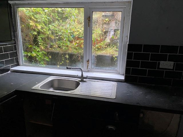 73 North Road, Ferndale, Wales, CF43 4RG