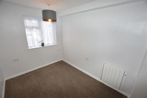 7 Lanchester Gardens, Worksop, S80 2PN