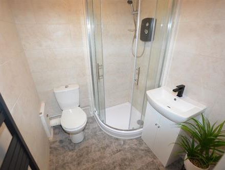 7 Lanchester Gardens, Worksop, S80 2PN