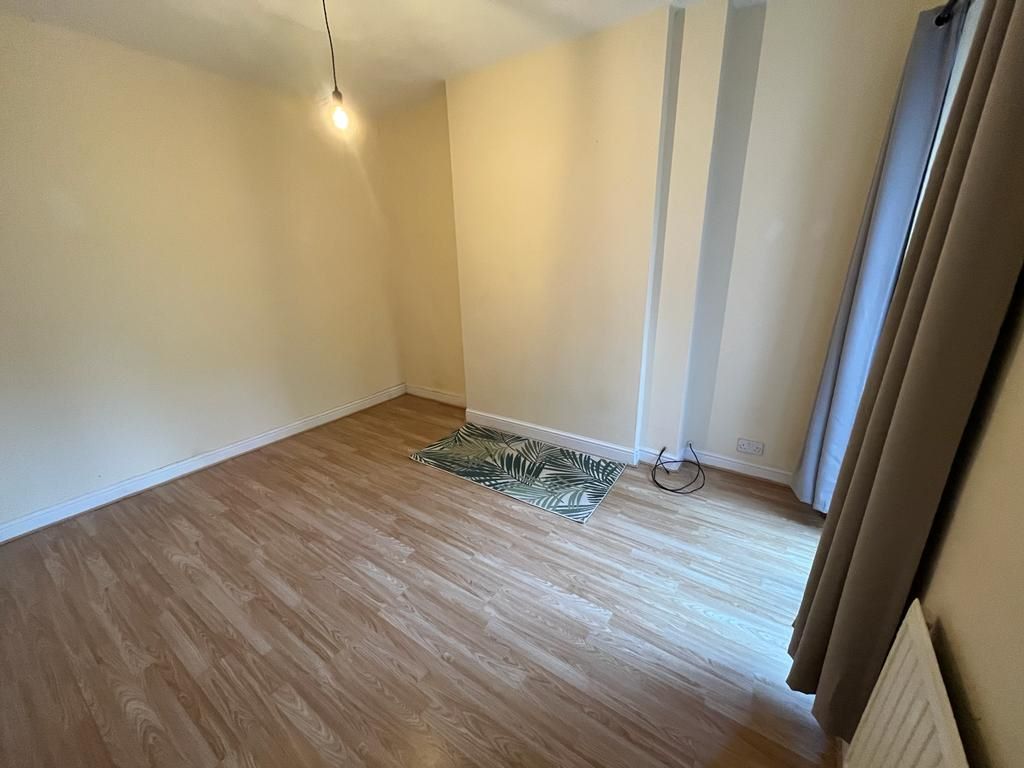 31 Shearing Hill, Gedling, Nottingham, NG4 3GY