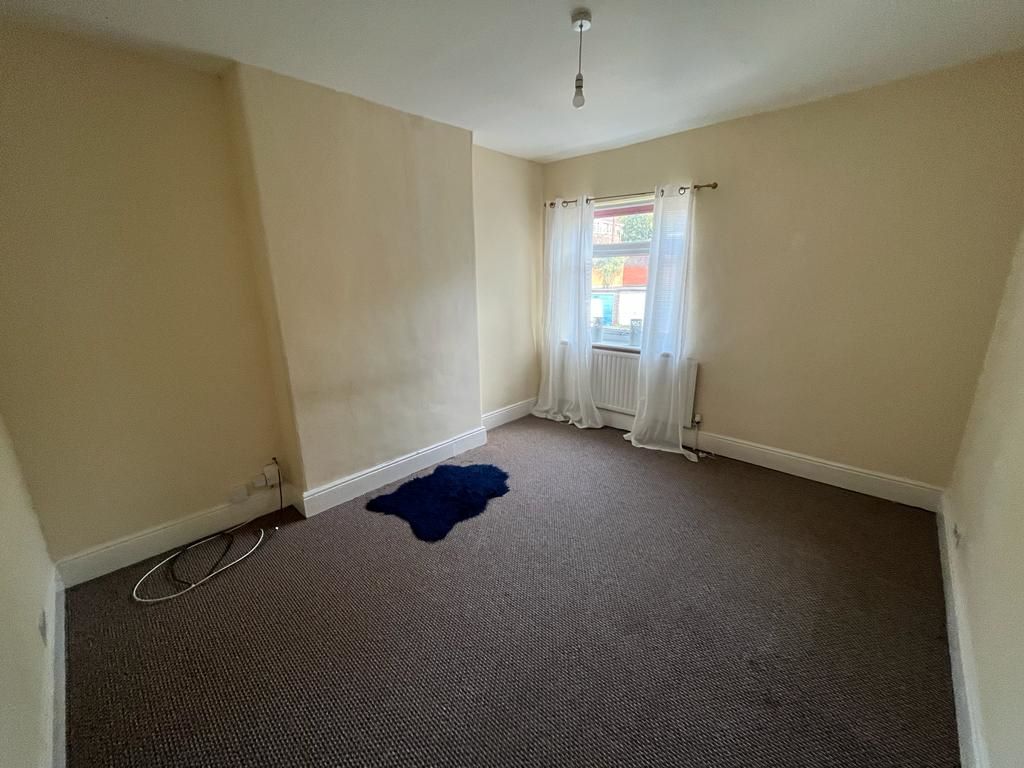 31 Shearing Hill, Gedling, Nottingham, NG4 3GY
