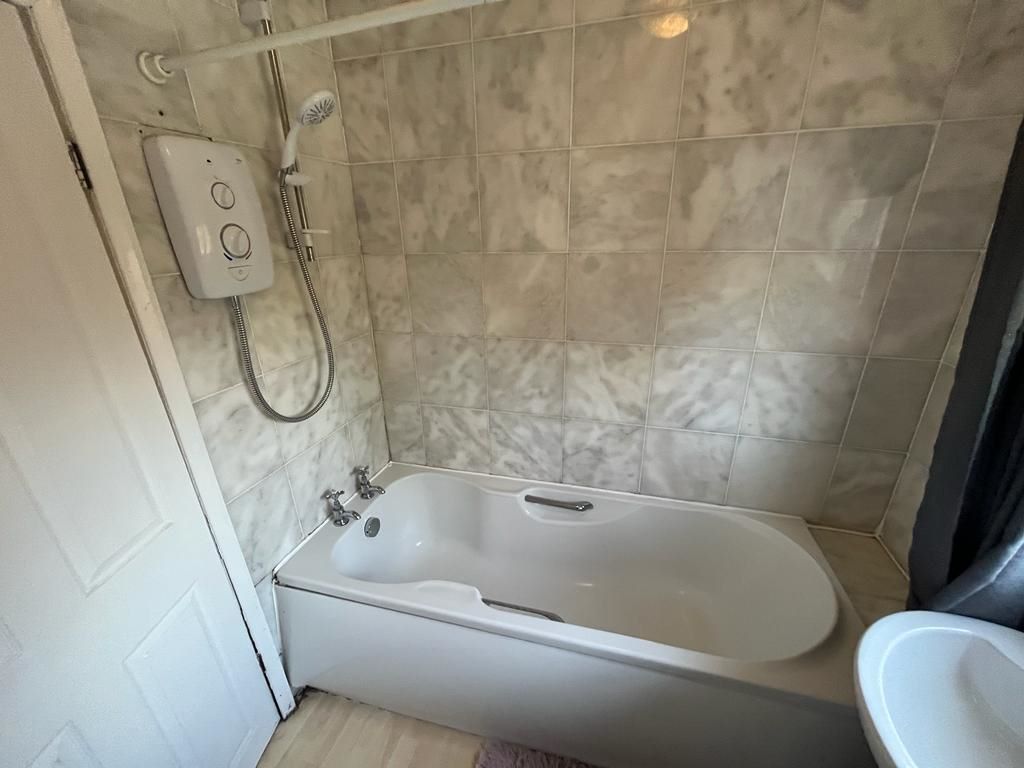 31 Shearing Hill, Gedling, Nottingham, NG4 3GY