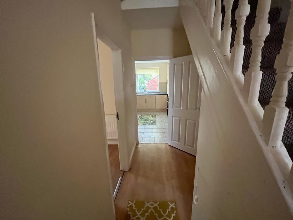 31 Shearing Hill, Gedling, Nottingham, NG4 3GY