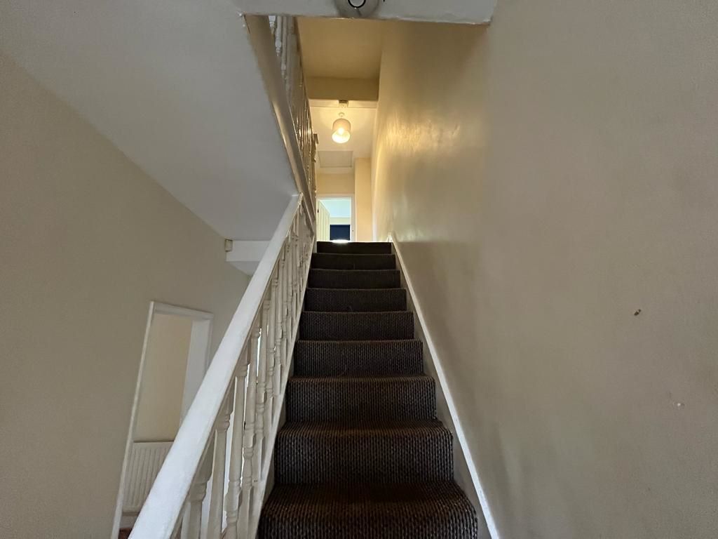 31 Shearing Hill, Gedling, Nottingham, NG4 3GY