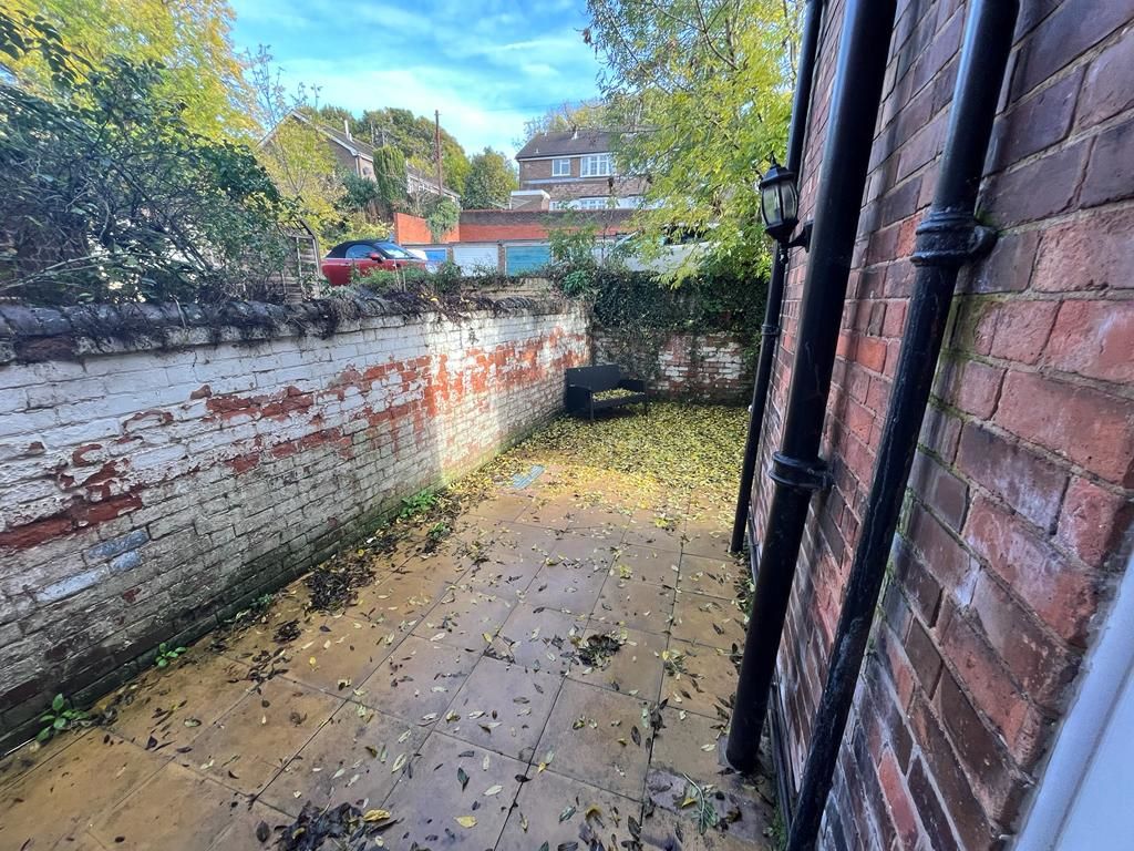 31 Shearing Hill, Gedling, Nottingham, NG4 3GY