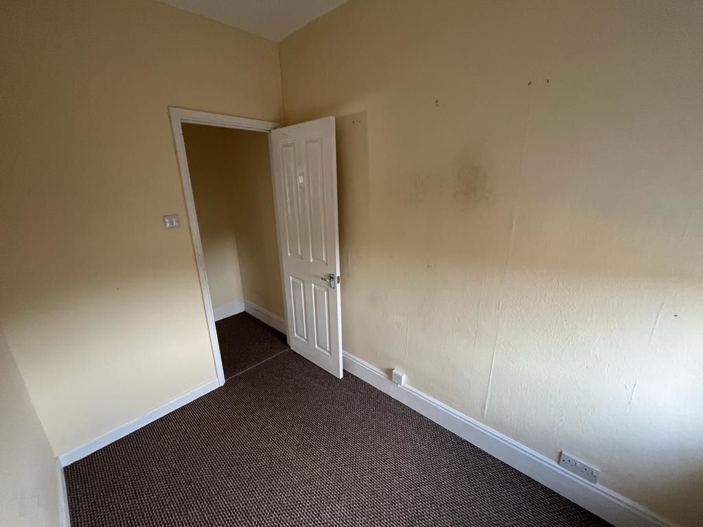 31 Shearing Hill, Gedling, Nottingham, NG4 3GY
