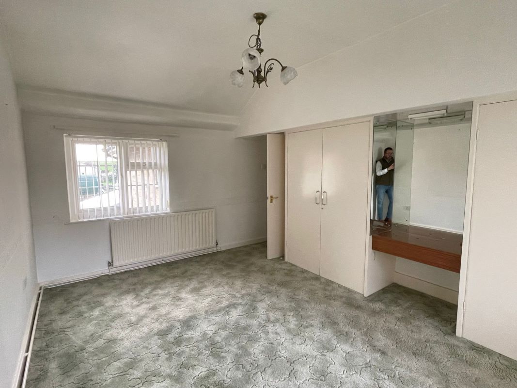 Lakeside Cottage off Owday Lane, Wallingwells, Nottinghamshire, S81 8DA