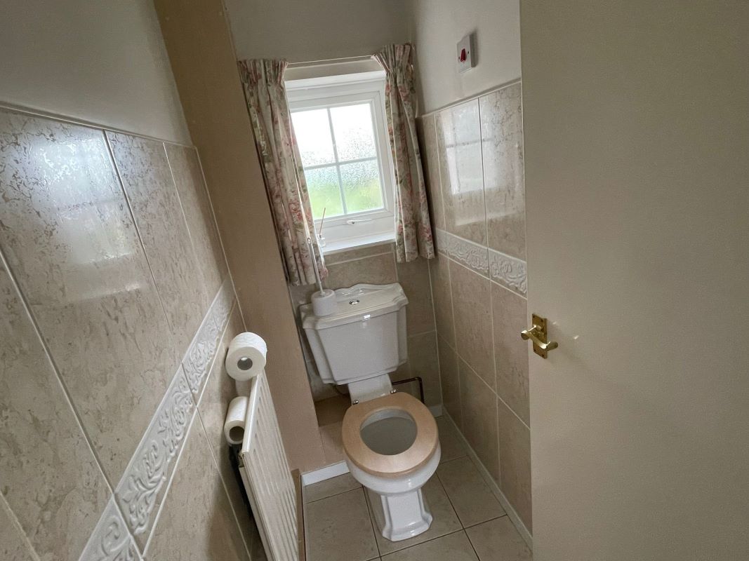 Lakeside Cottage off Owday Lane, Wallingwells, Nottinghamshire, S81 8DA