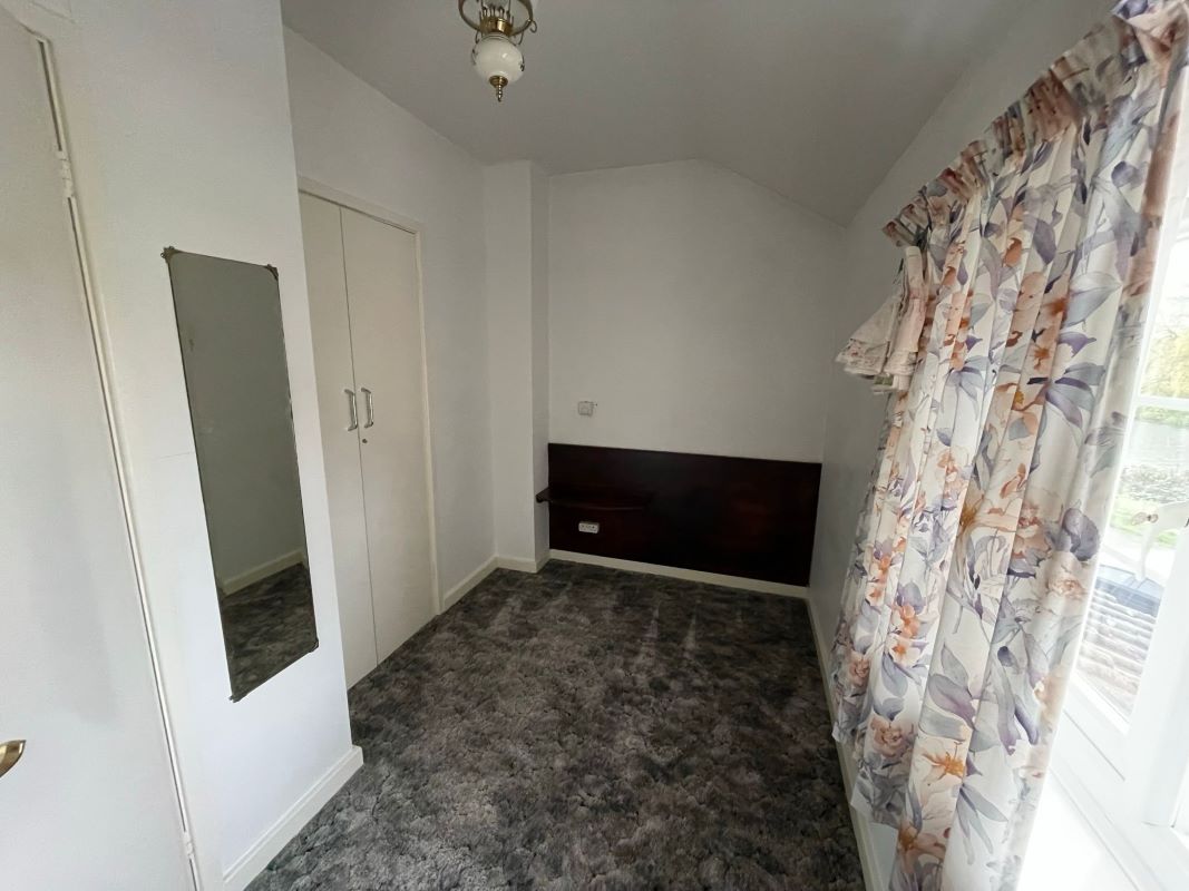 Lakeside Cottage off Owday Lane, Wallingwells, Nottinghamshire, S81 8DA