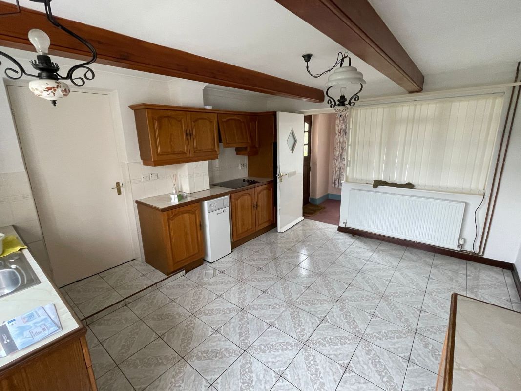 Lakeside Cottage off Owday Lane, Wallingwells, Nottinghamshire, S81 8DA