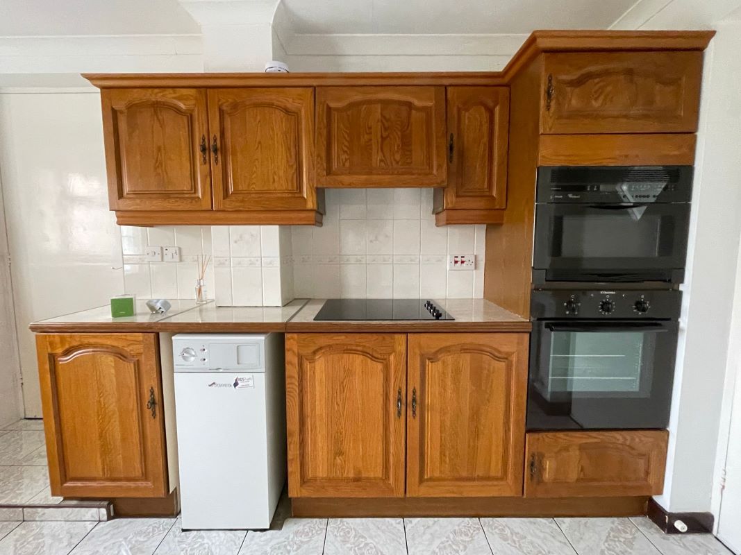 Lakeside Cottage off Owday Lane, Wallingwells, Nottinghamshire, S81 8DA