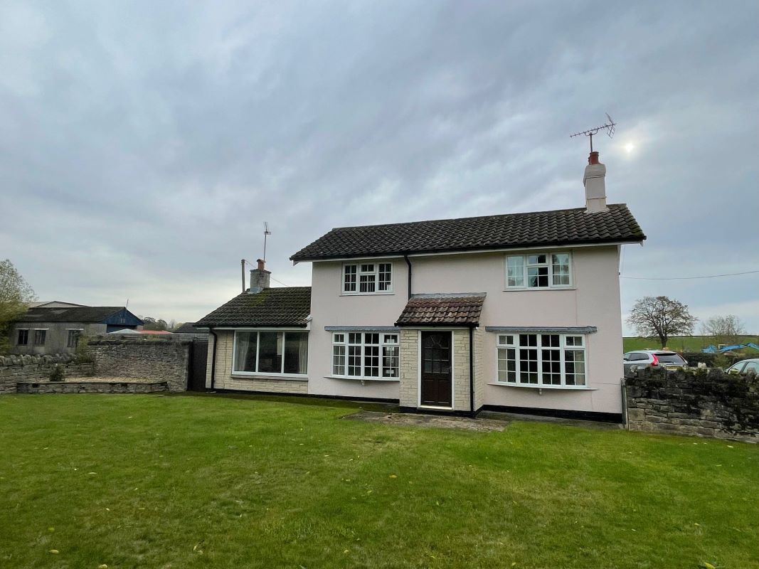 Lakeside Cottage off Owday Lane, Wallingwells, Nottinghamshire, S81 8DA