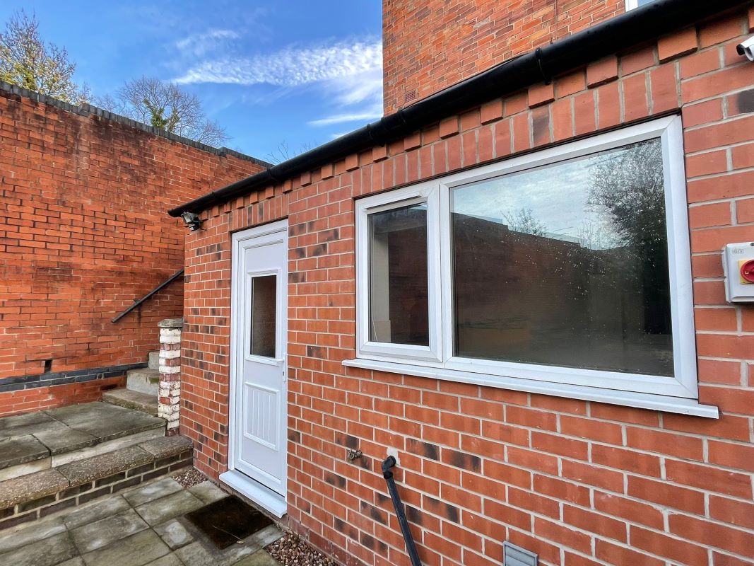 76A & 76B Beacon Hill Road, Newark Upon Trent, NG24 2JG