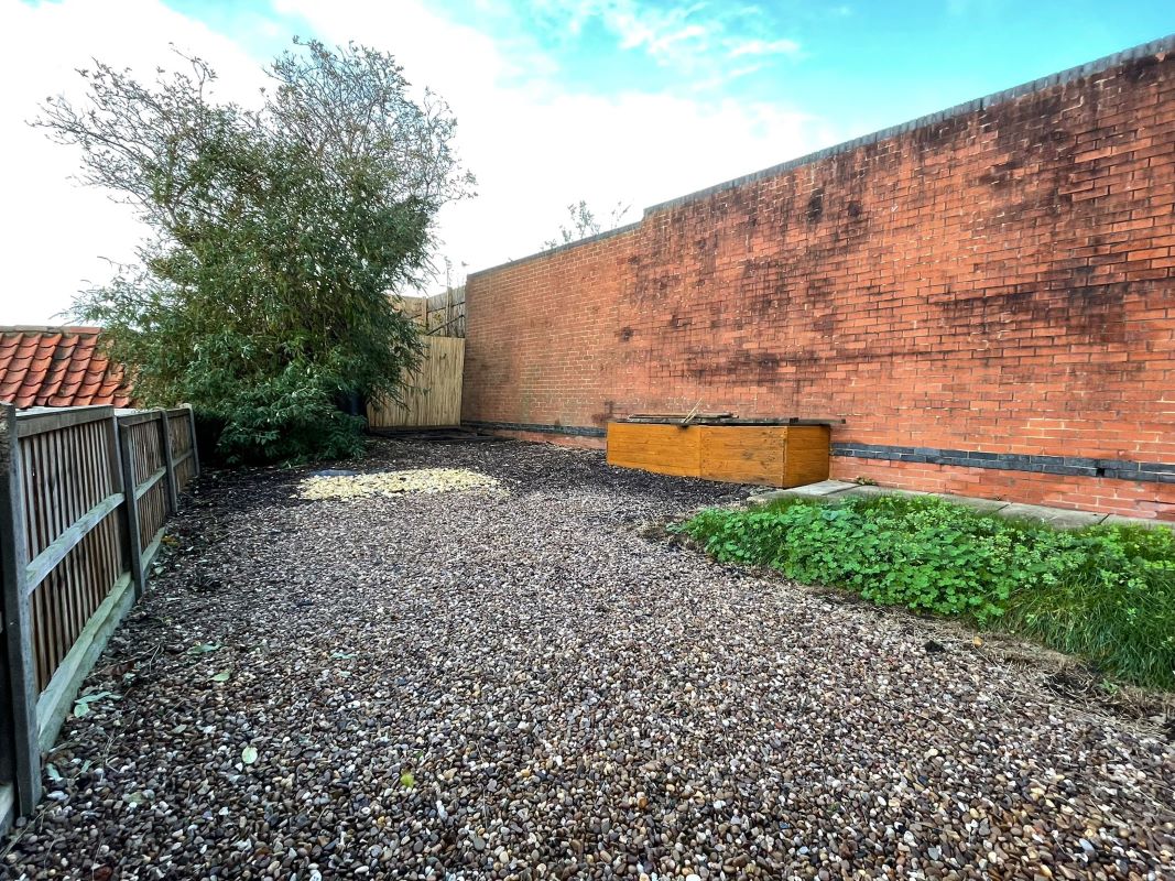 76A & 76B Beacon Hill Road, Newark Upon Trent, NG24 2JG