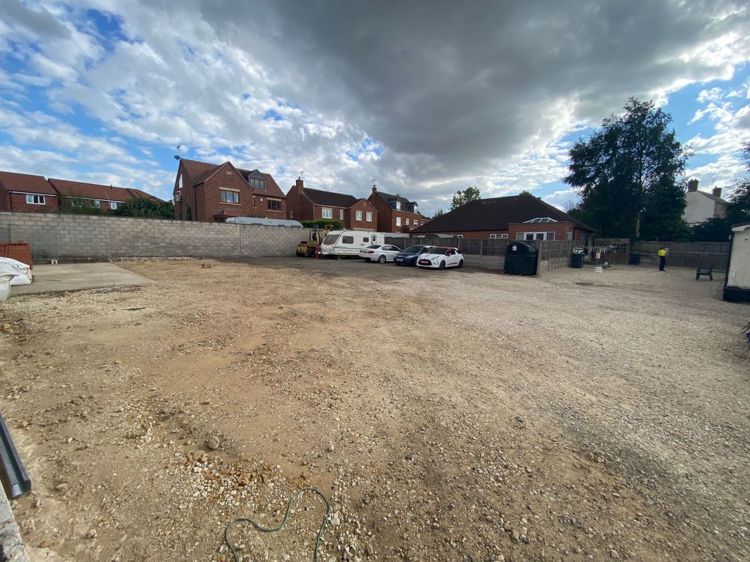 Hilltop Farm, Old Road, Sutton-in-Ashfield, NG17 3DY