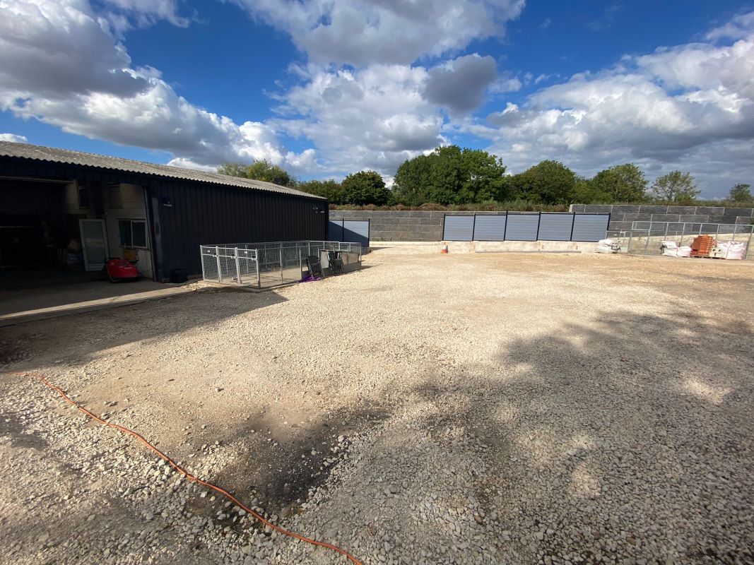 Hilltop Farm, Old Road, Sutton-in-Ashfield, NG17 3DY