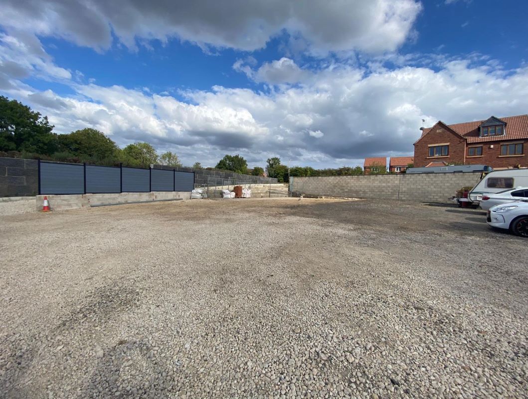 Hilltop Farm, Old Road, Sutton-in-Ashfield, NG17 3DY