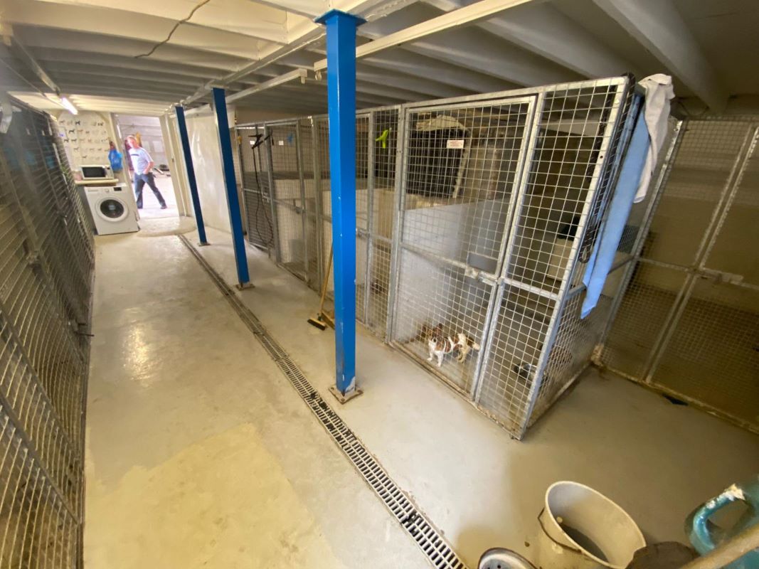 Hilltop Farm, Old Road, Sutton-in-Ashfield, NG17 3DY