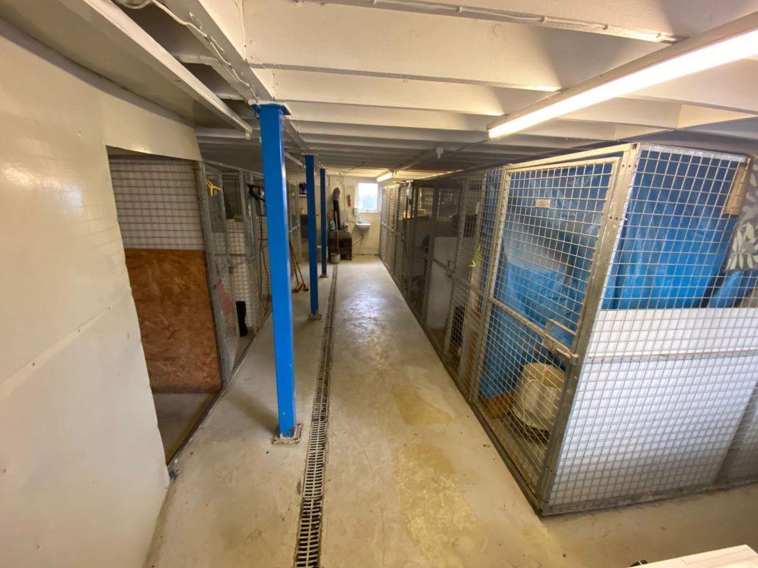 Hilltop Farm, Old Road, Sutton-in-Ashfield, NG17 3DY