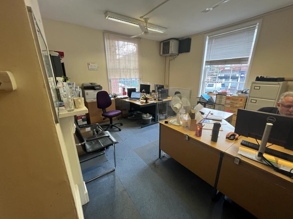 96 Mansfield Road, Nottingham, NG1 3HD