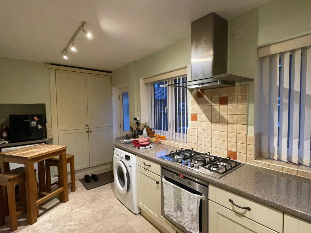 72 Hawton Road, Newark, Nottinghamshire, NG24 4QB