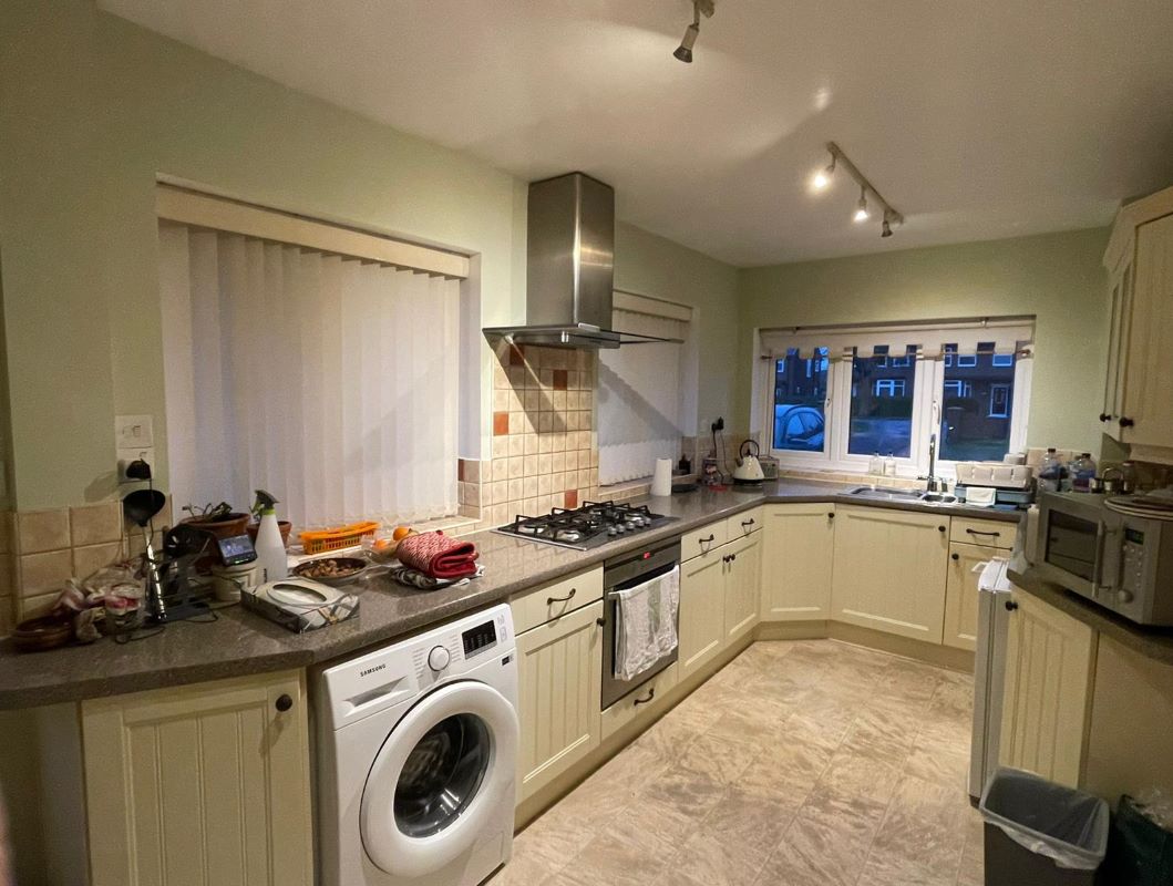 72 Hawton Road, Newark, Nottinghamshire, NG24 4QB