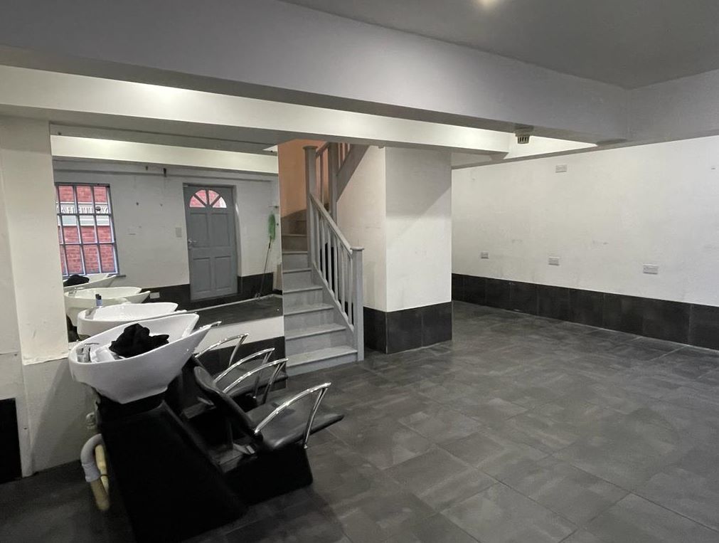 3 White Hart Yard, Newark, Nottinghamshire, NG24 1DX