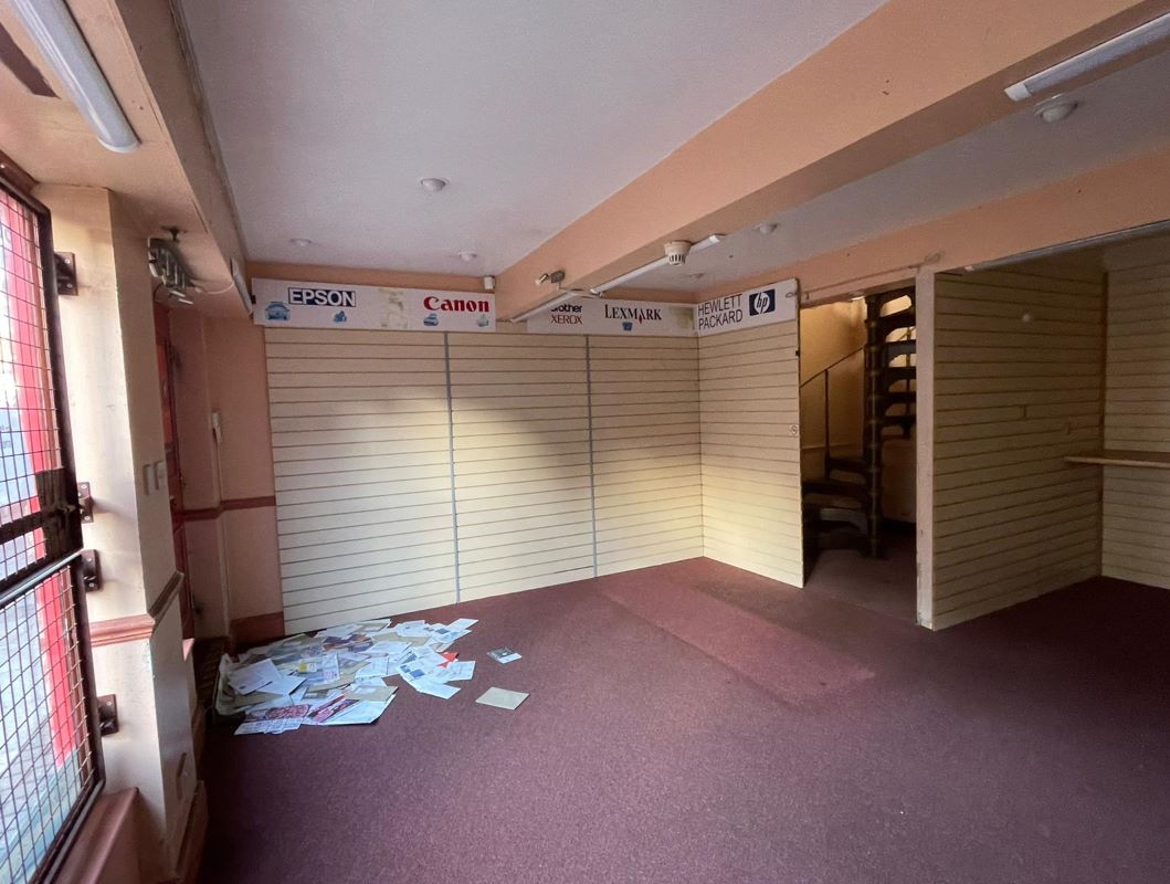 2 White Hart Yard, Newark, Nottinghamshire, NG24 1DX