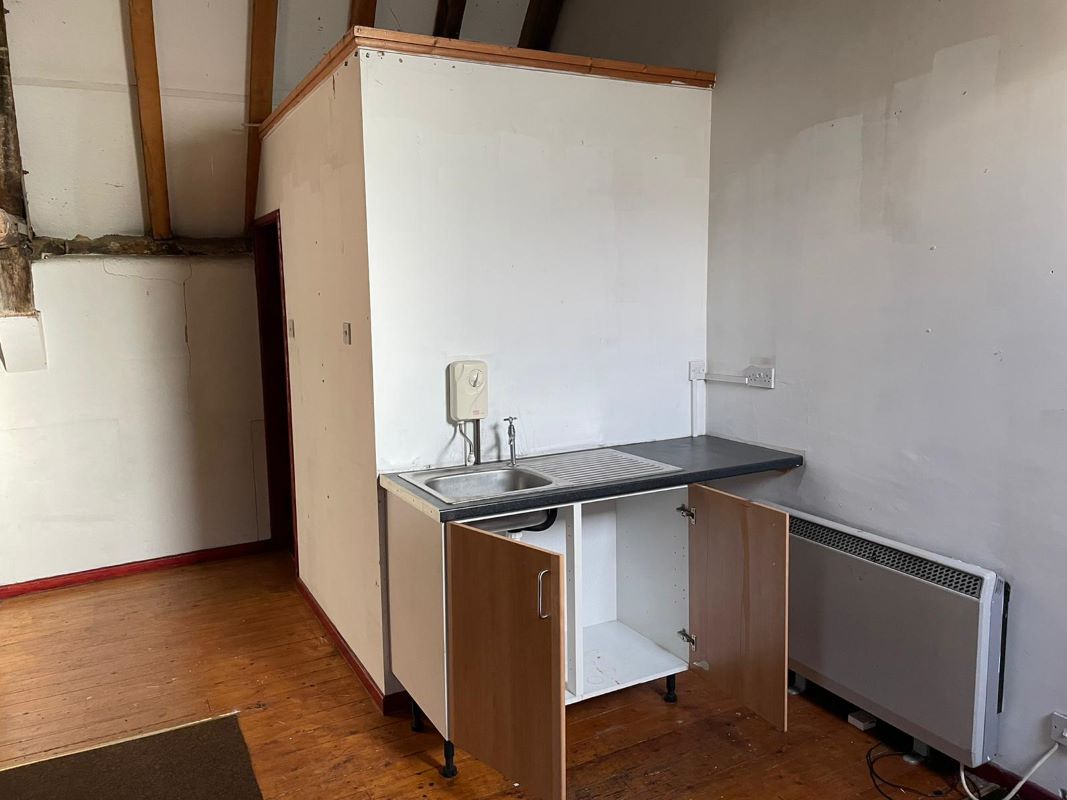 2 White Hart Yard, Newark, Nottinghamshire, NG24 1DX