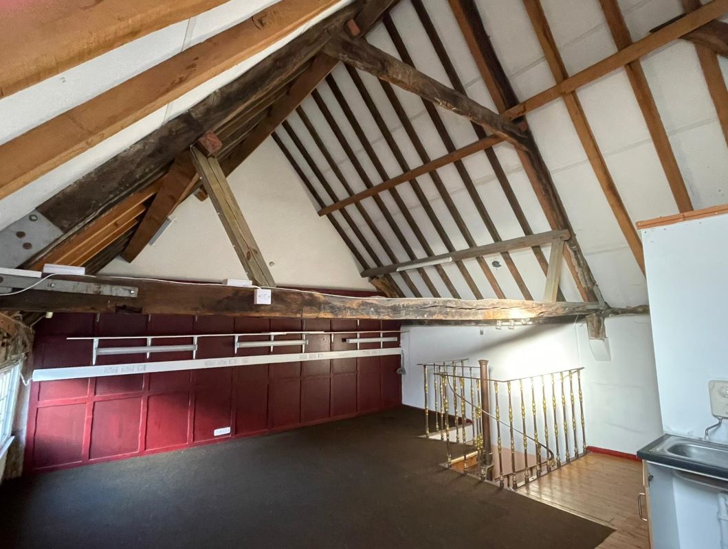 2 White Hart Yard, Newark, Nottinghamshire, NG24 1DX