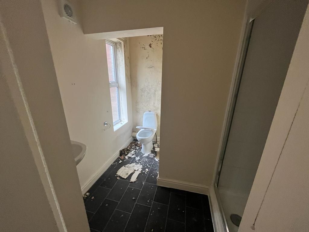 Flats 1-4, 23 Norman Street, Ilkeston, Derbyshire, DE7 8JZ