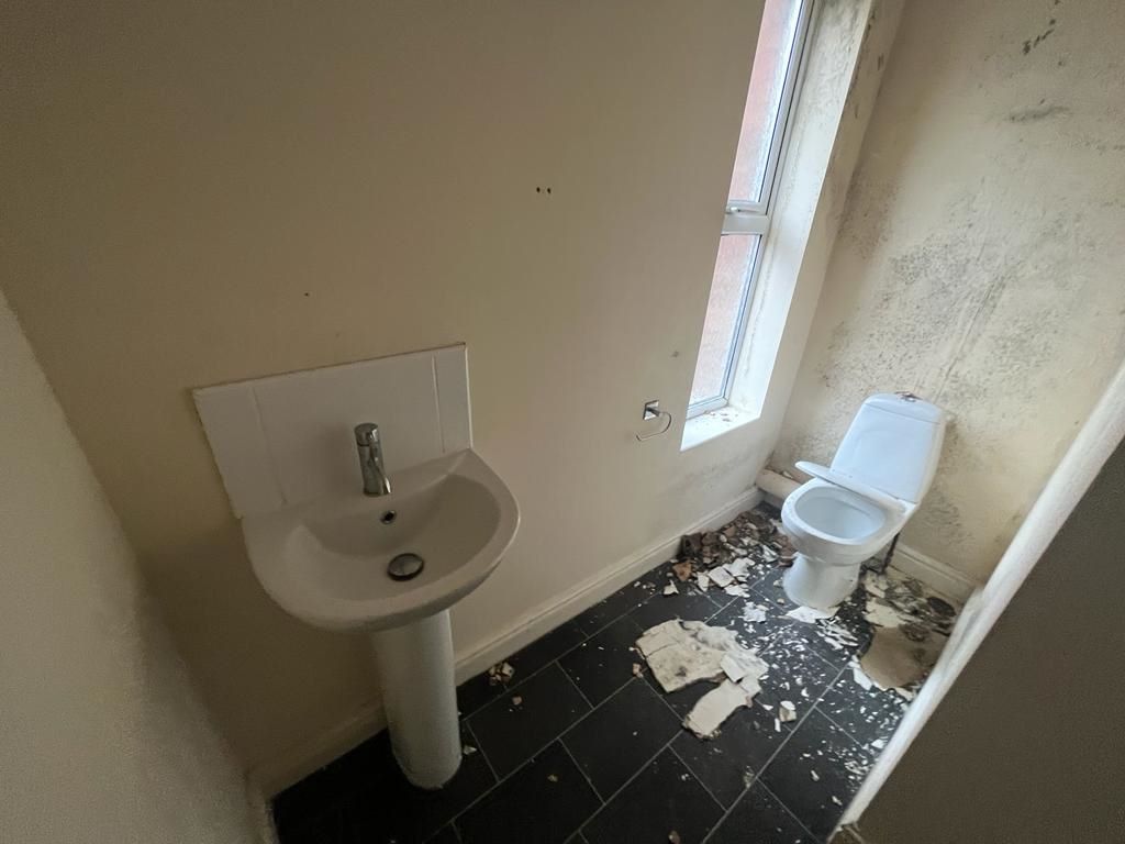 Flats 1-4, 23 Norman Street, Ilkeston, Derbyshire, DE7 8JZ