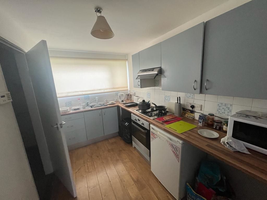 16 Berkeley Court, Nottingham, NG5 2AU