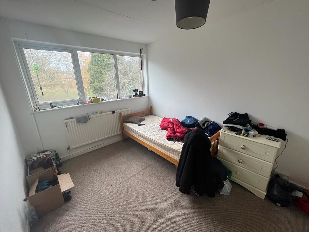 16 Berkeley Court, Nottingham, NG5 2AU