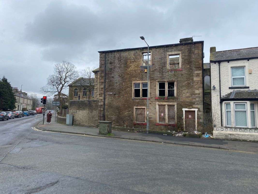 24 Colne Road, Burnley, Lancashire, BB10 1AS