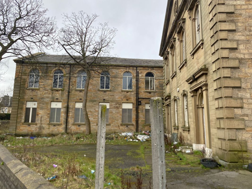 24 Colne Road, Burnley, Lancashire, BB10 1AS