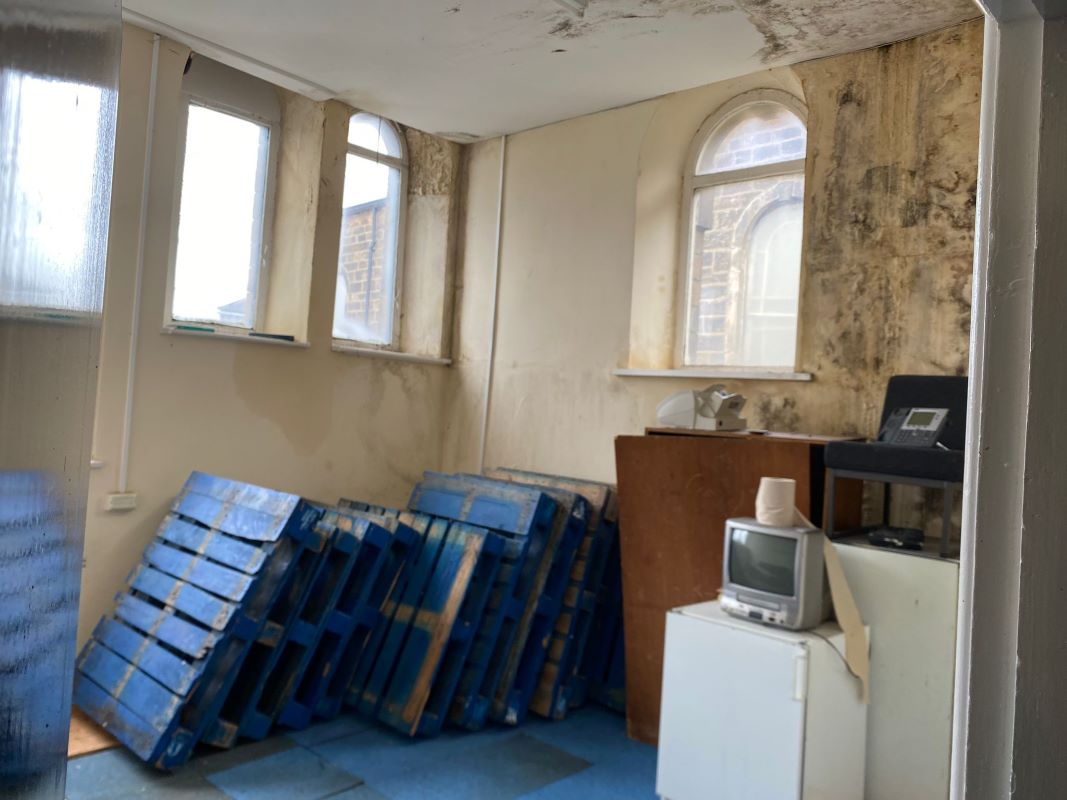 24 Colne Road, Burnley, Lancashire, BB10 1AS