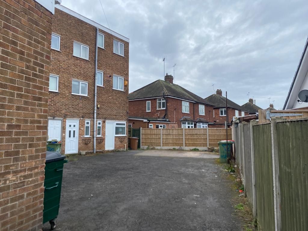 72 & 72A Kirklington Road, Bilsthorpe, Newark, NG22 8SP