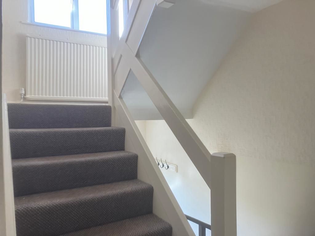 72 & 72A Kirklington Road, Bilsthorpe, Newark, NG22 8SP