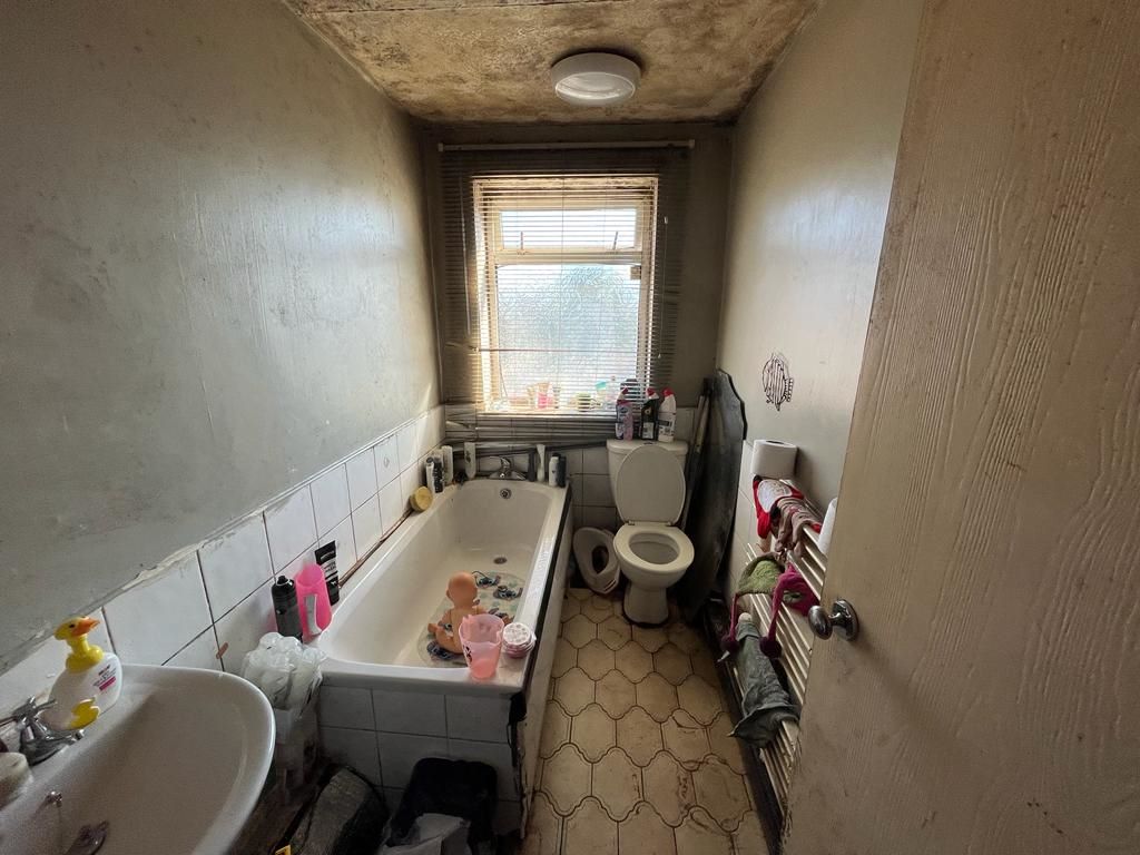 17 Welbeck Street, Creswell, Worksop, Nottinghamshire, S80 4AY