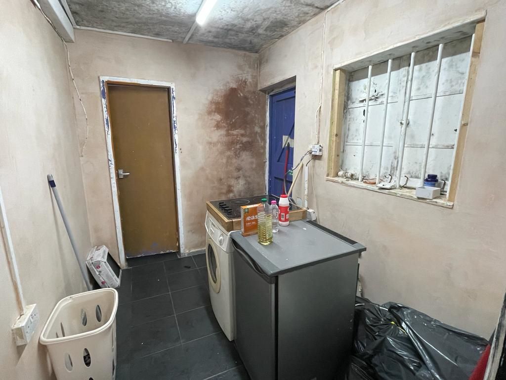 433 Beechdale Road, Nottingham, NG8 3LF