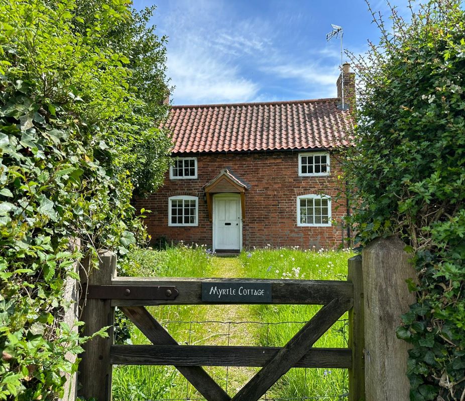 Myrtle House, Low Road, Besthorpe, Newark, Nottinghamshire, NG23 7HJ
