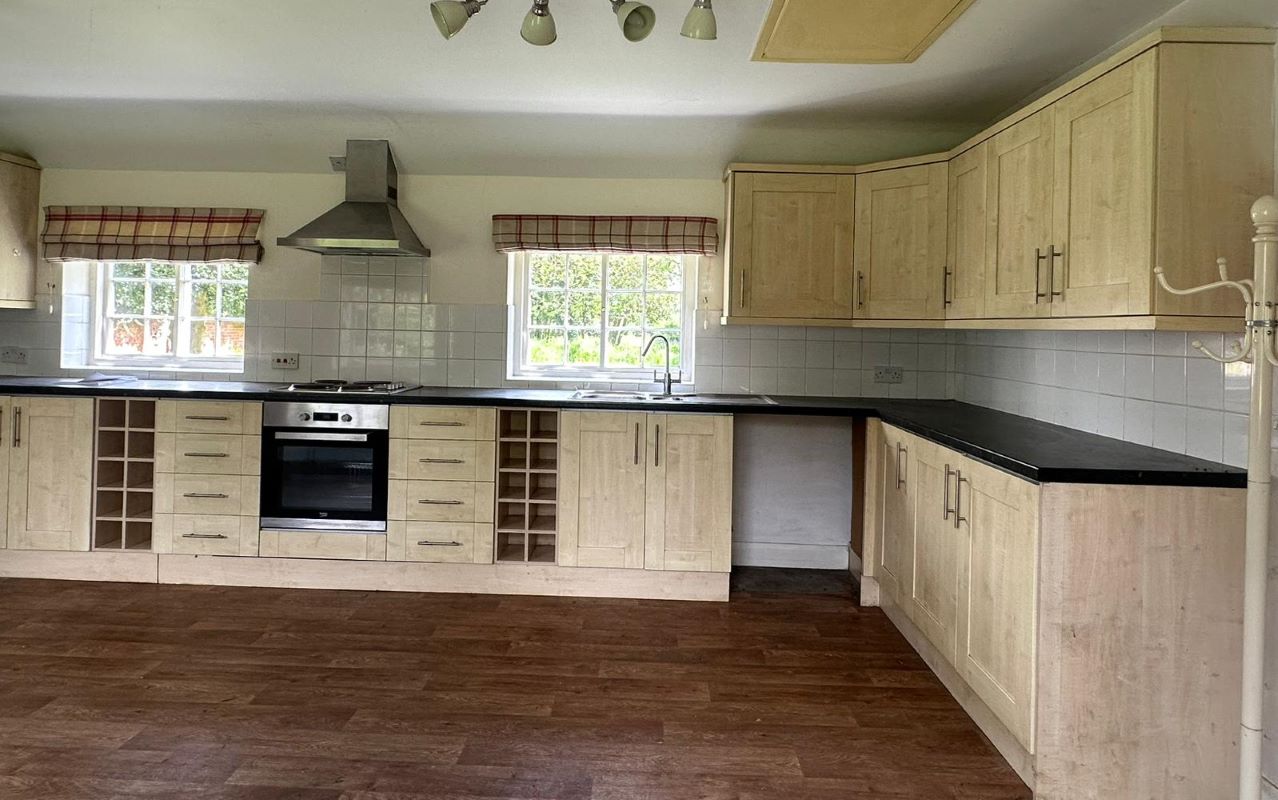Myrtle House, Low Road, Besthorpe, Newark, Nottinghamshire, NG23 7HJ