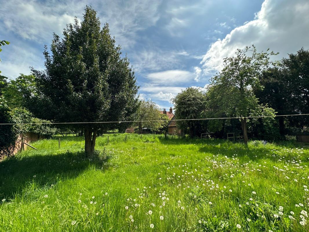 Myrtle House, Low Road, Besthorpe, Newark, Nottinghamshire, NG23 7HJ