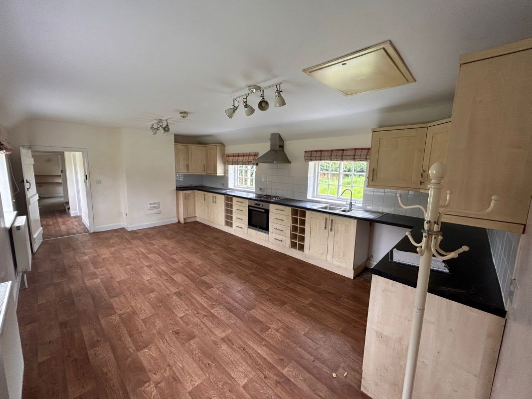 Myrtle House, Low Road, Besthorpe, Newark, Nottinghamshire, NG23 7HJ