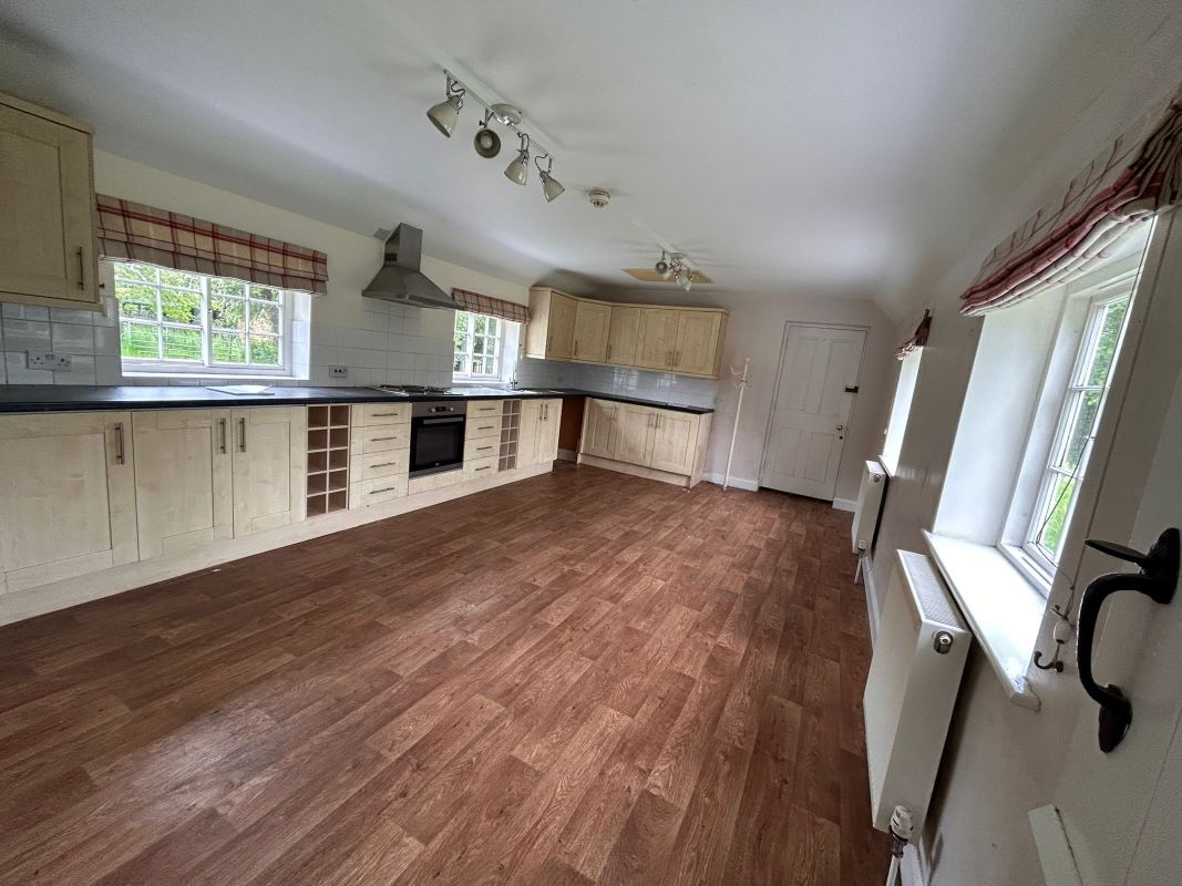 Myrtle House, Low Road, Besthorpe, Newark, Nottinghamshire, NG23 7HJ