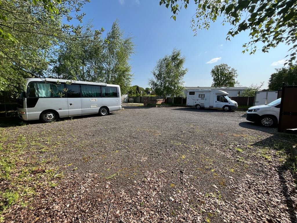 Land and Stables off Mansfield Road, Papplewick, Nottingham, NG15 8FL