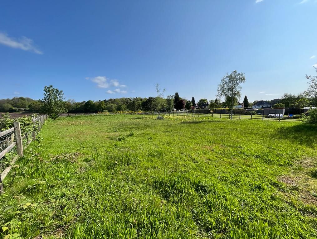 Land and Stables off Mansfield Road, Papplewick, Nottingham, NG15 8FL